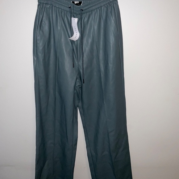 Topshop Bootcut Faux Leather Pants – US 4, New with Tags, Stretch - Picture 11 of 11